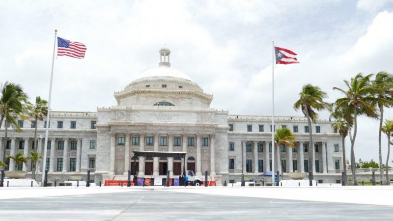 Las Crisis de Estados Unidos y Puerto Rico